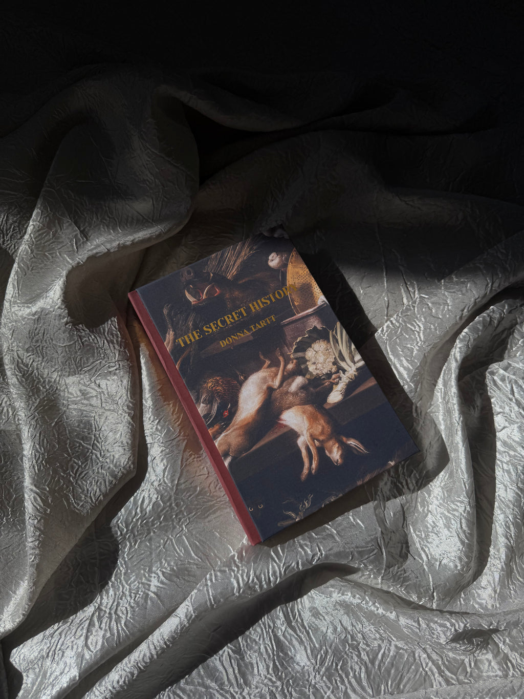 THE SECRET HISTORY BY DONNA TARTT