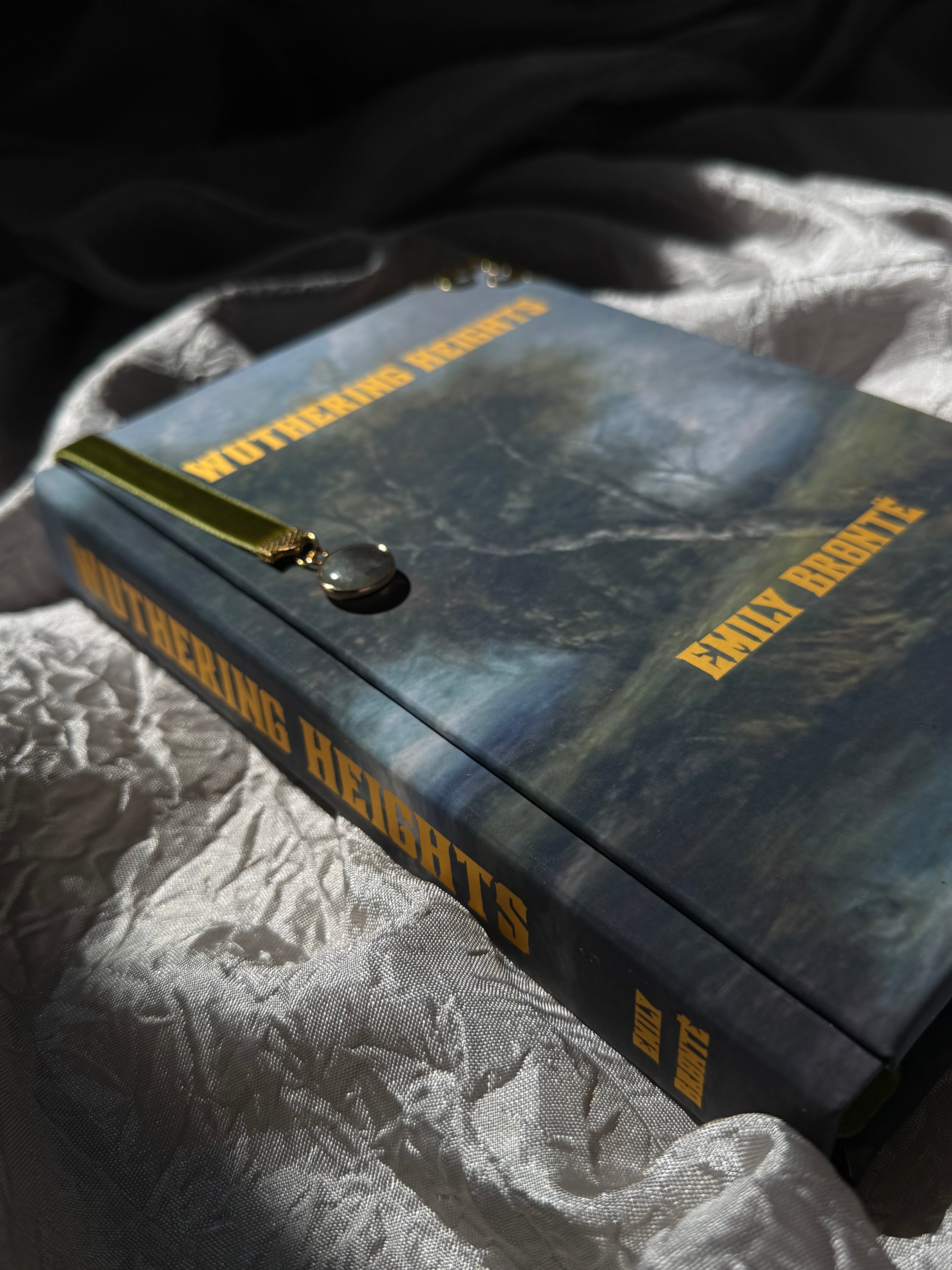 WUTHERING HEIGHTS BY EMILY BRONTË