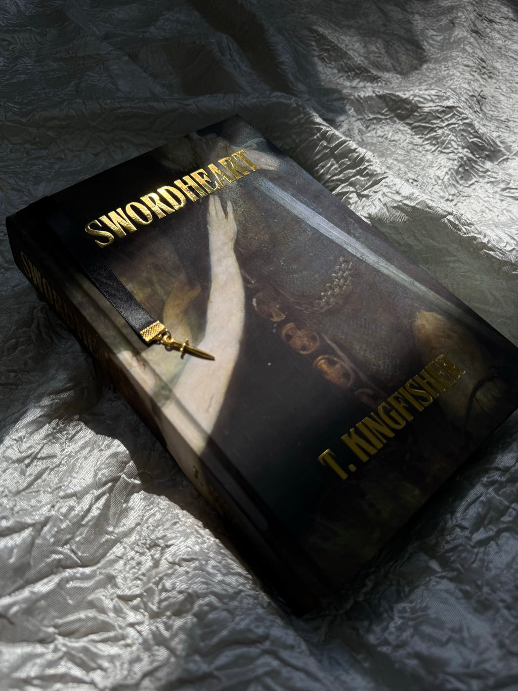 SWORDHEART BY T. KINGFISHER