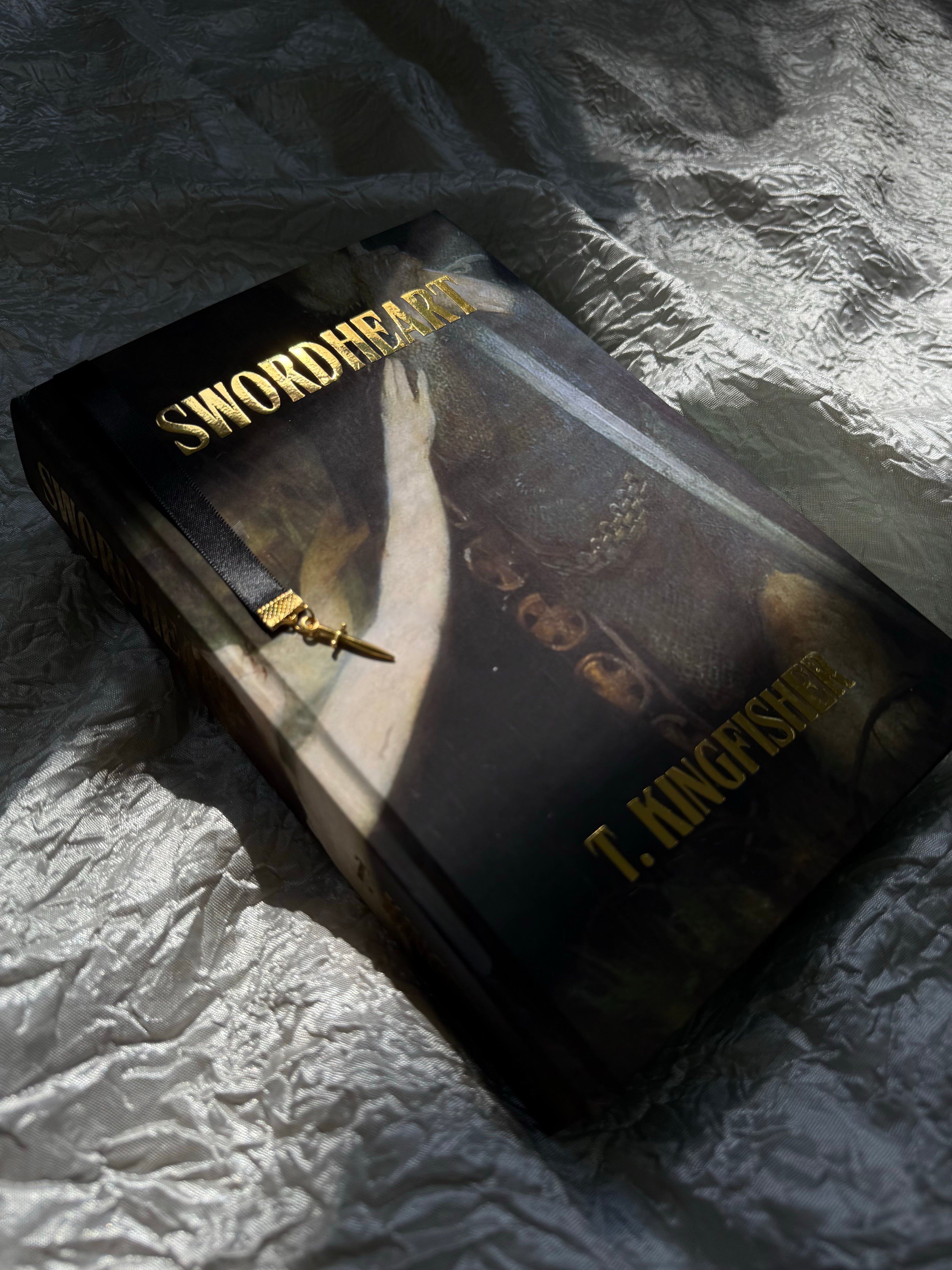 SWORDHEART BY T. KINGFISHER