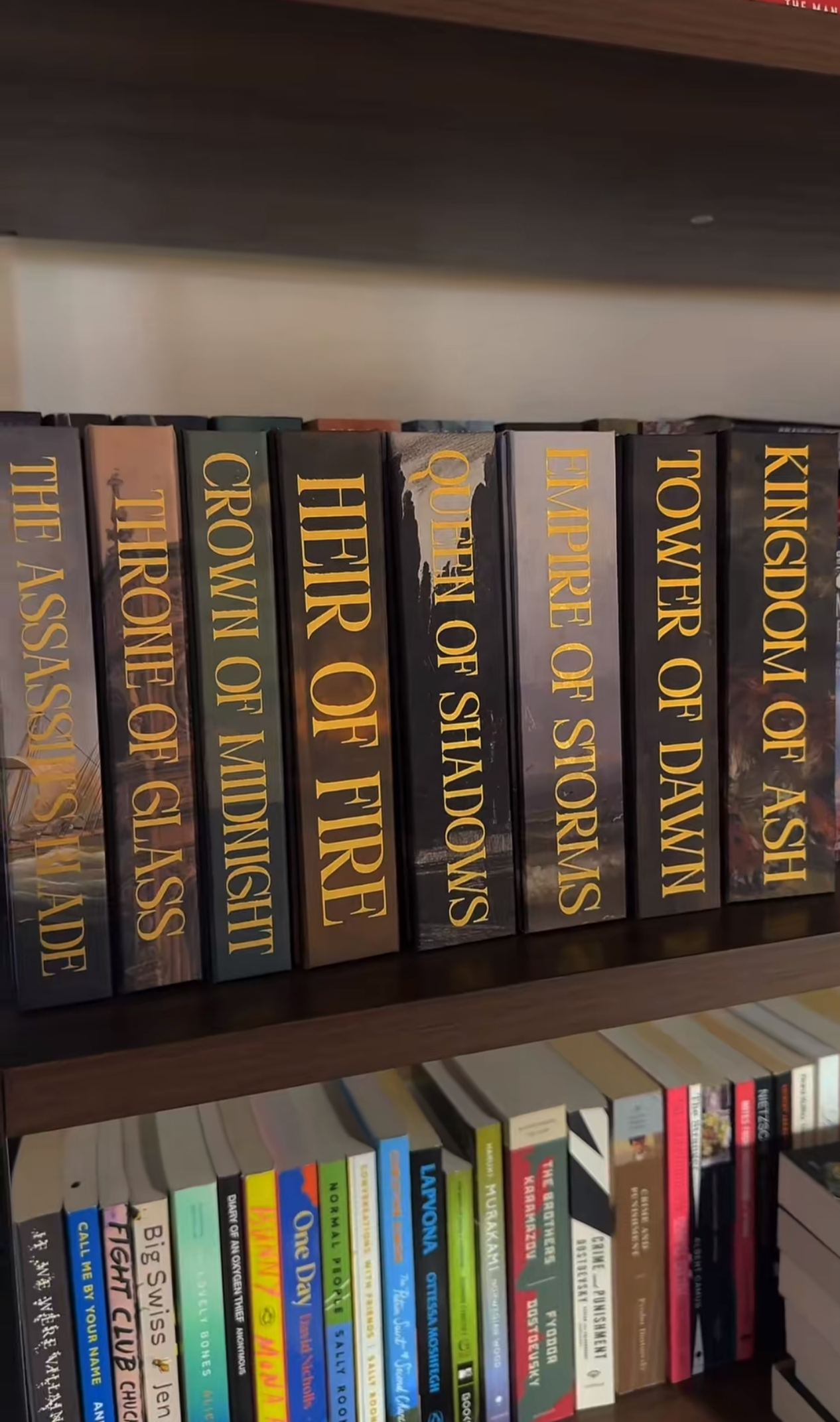 THRONE OF GLASS SERIES BY SARAH J. MAAS