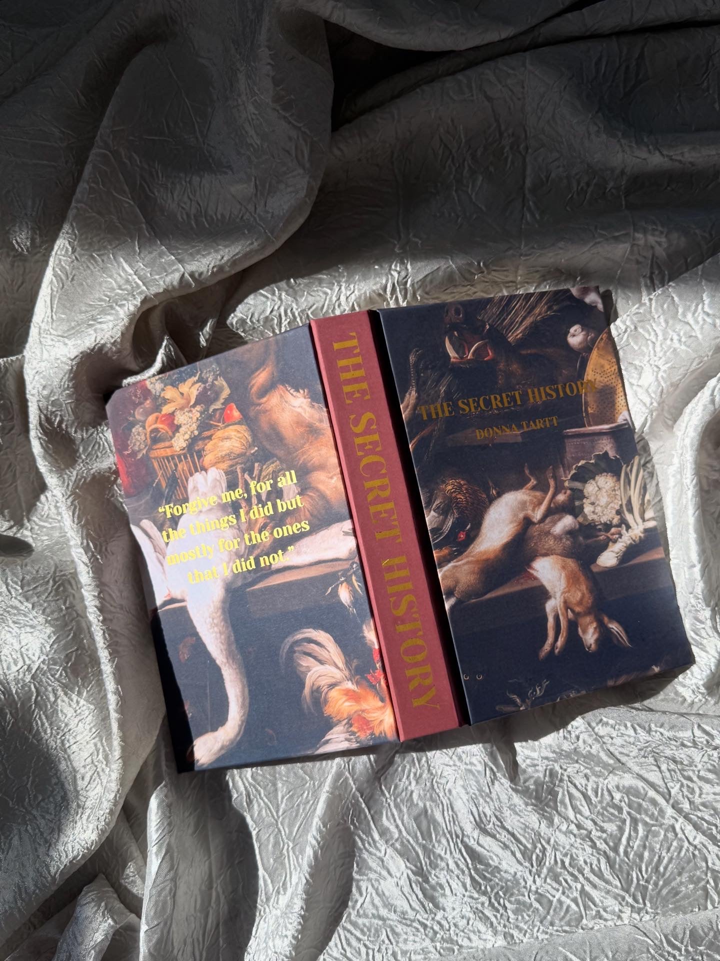 THE SECRET HISTORY BY DONNA TARTT