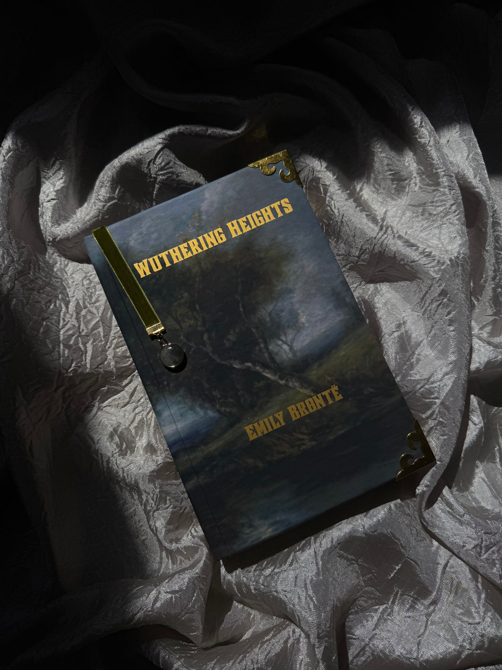 WUTHERING HEIGHTS BY EMILY BRONTË