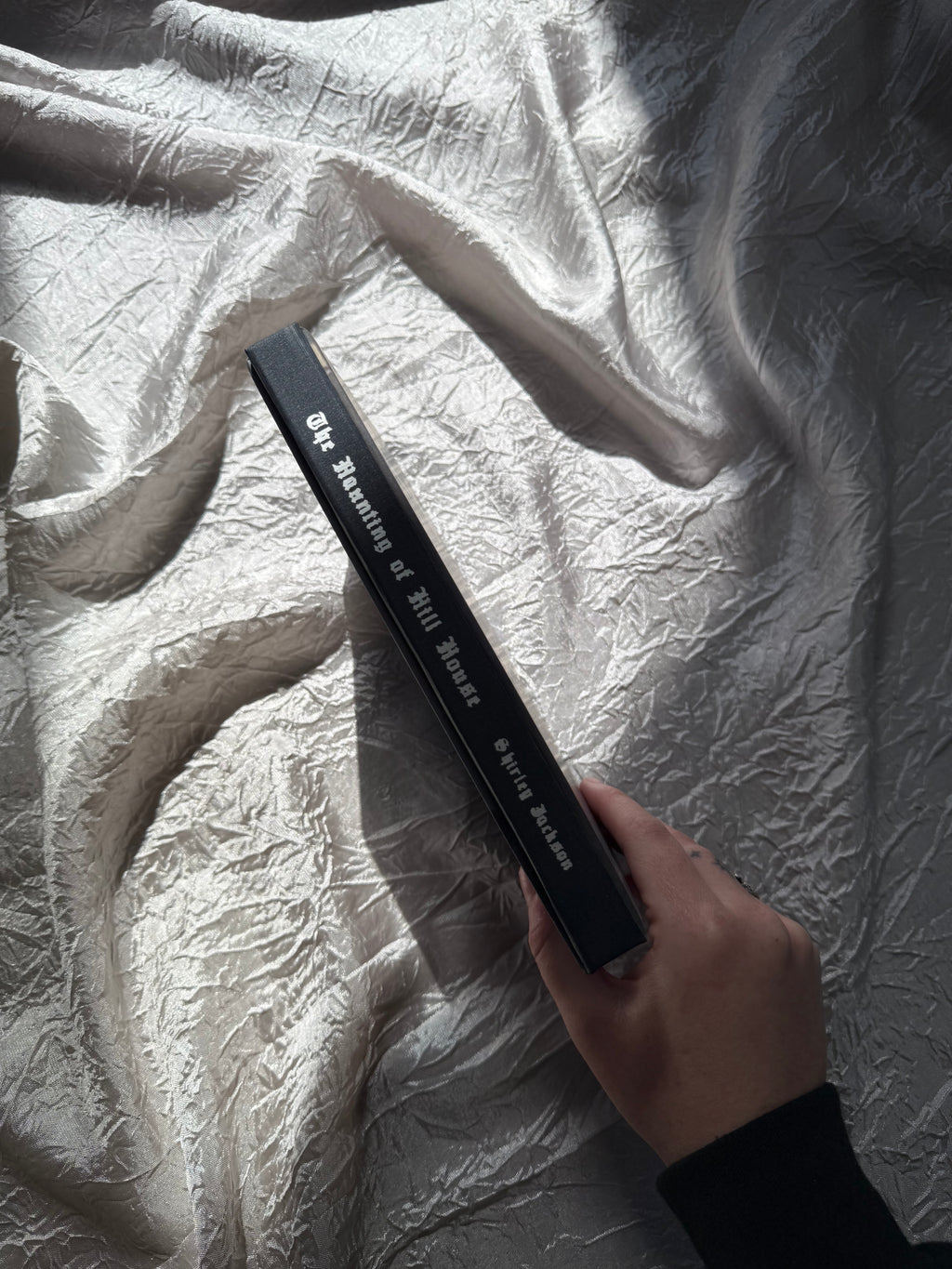 THE HAUNTING OF HILL HOUSE BY SHIRLEY JACKSON